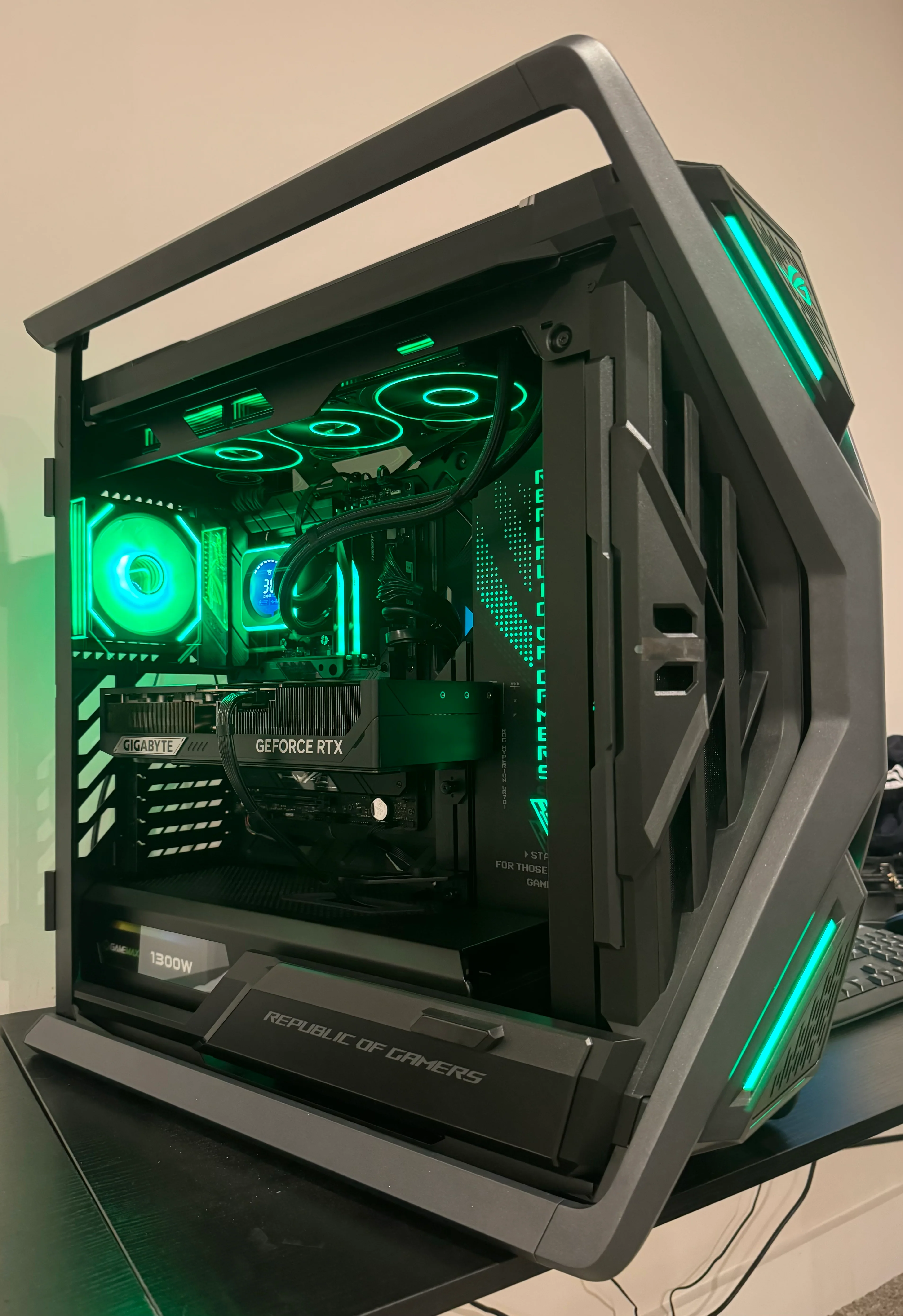 ASUS ROG Strix HYPERION RTX 5090 i9-14900K 5.9 GHz 64GB RAM 4TB SSD GAMING PC - Image 6